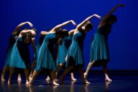 Performance de danse contemporaine