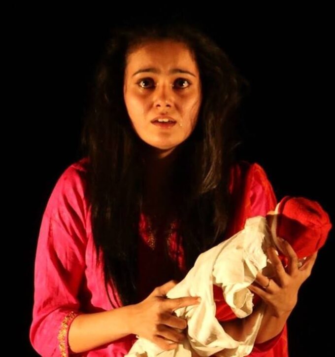 Spectacle d'improvisation théâtrale sur scène
